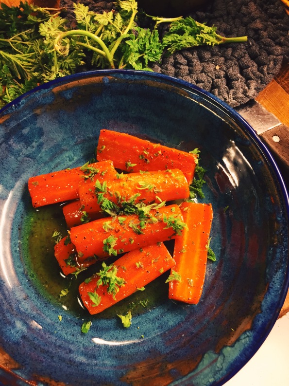 Porkkanat Tallbergin tyylillä. Eniten maistui makeus ja voi. 